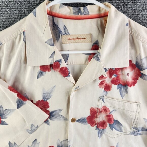Tommy Bahama Large 100% Silk Beige Floral Short Sleeve Button Up Shirt Hawaiian - Picture 1 of 16